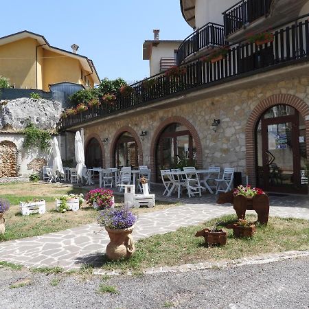 B&B La Tana Dell'Orso Villalago Dış mekan fotoğraf