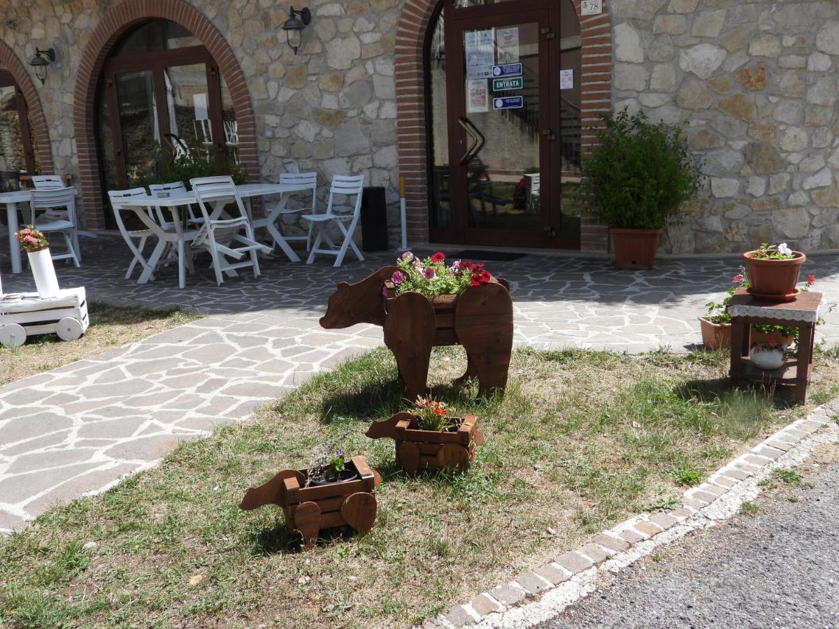 B&B La Tana Dell'Orso Villalago Dış mekan fotoğraf
