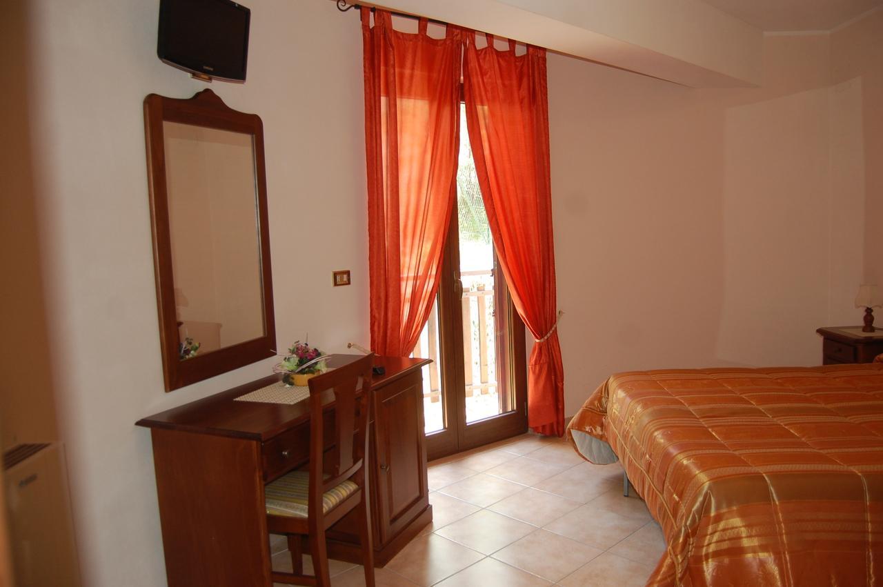 B&B La Tana Dell'Orso Villalago Dış mekan fotoğraf