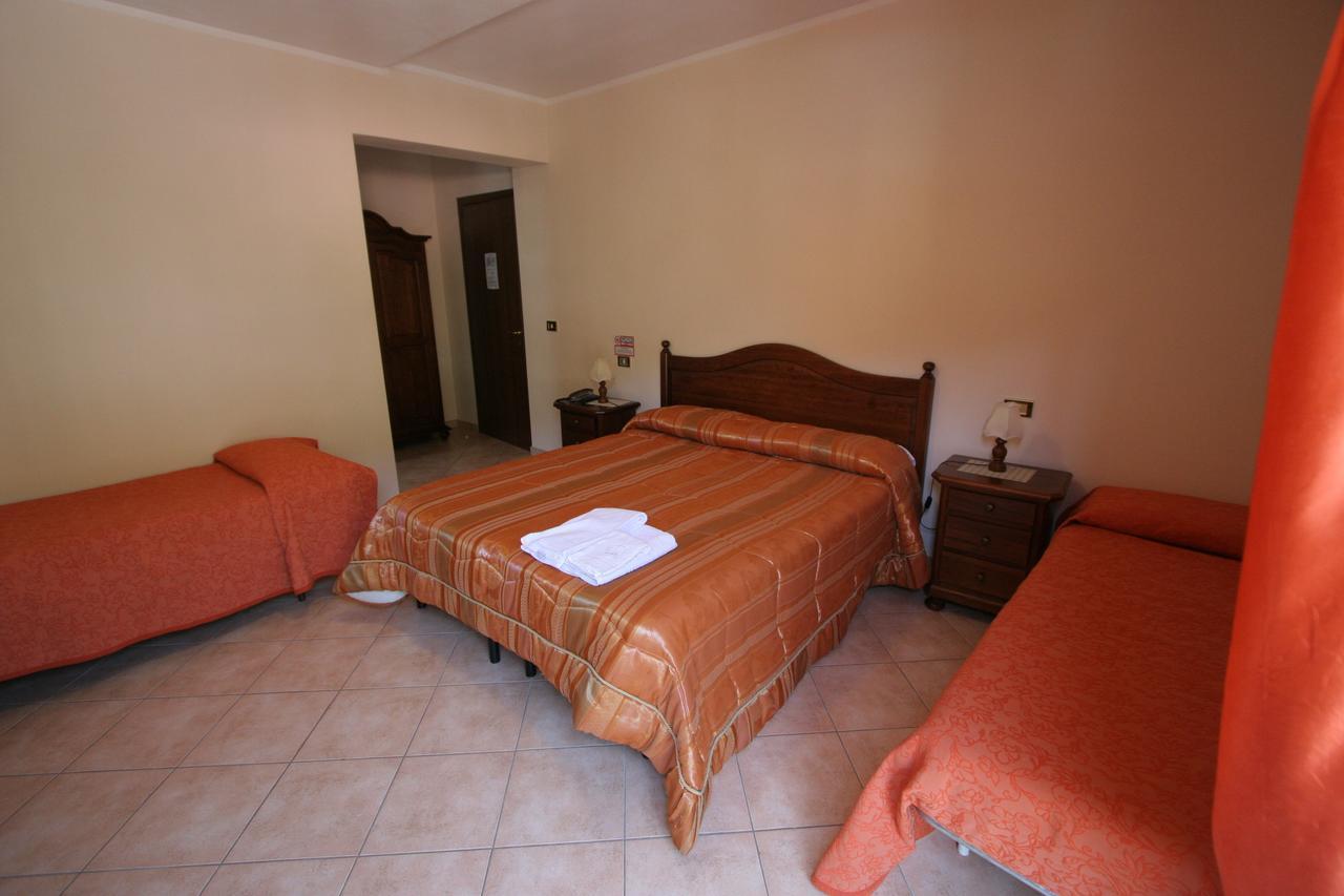 B&B La Tana Dell'Orso Villalago Dış mekan fotoğraf