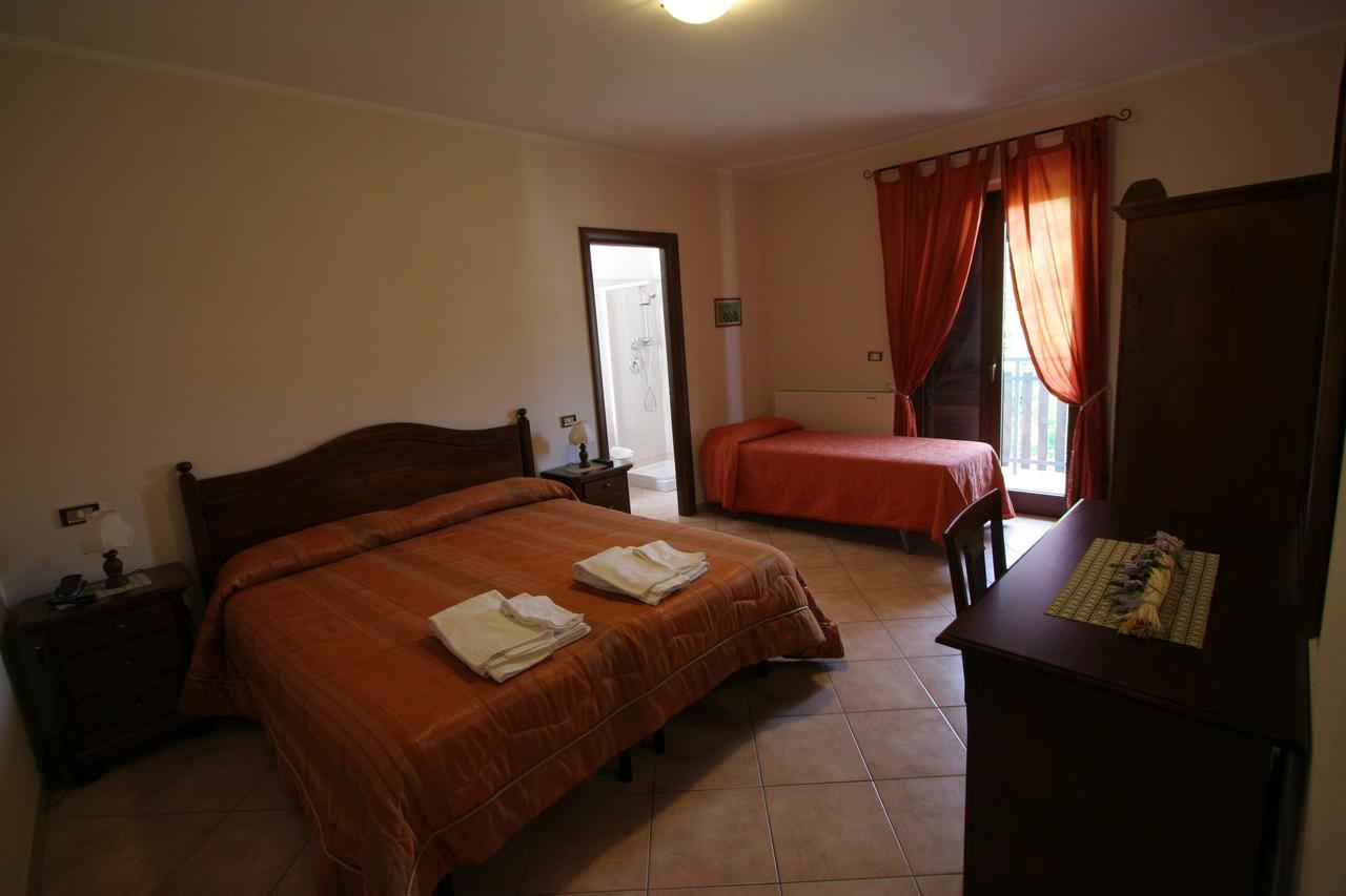 B&B La Tana Dell'Orso Villalago Dış mekan fotoğraf