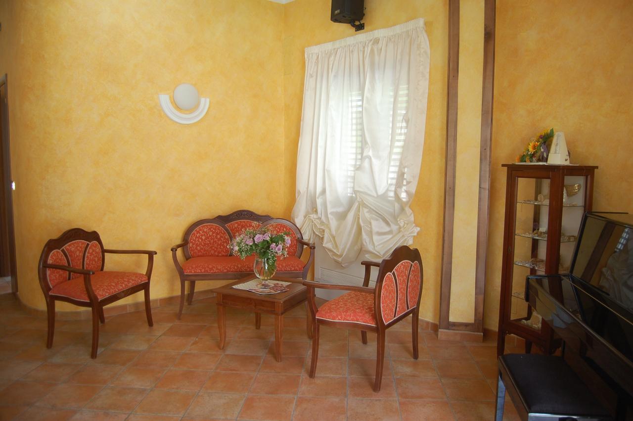 B&B La Tana Dell'Orso Villalago Dış mekan fotoğraf
